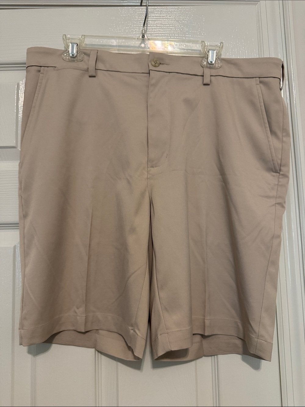 Roundtree & Yorke Classic Men's Beige Golf Shorts